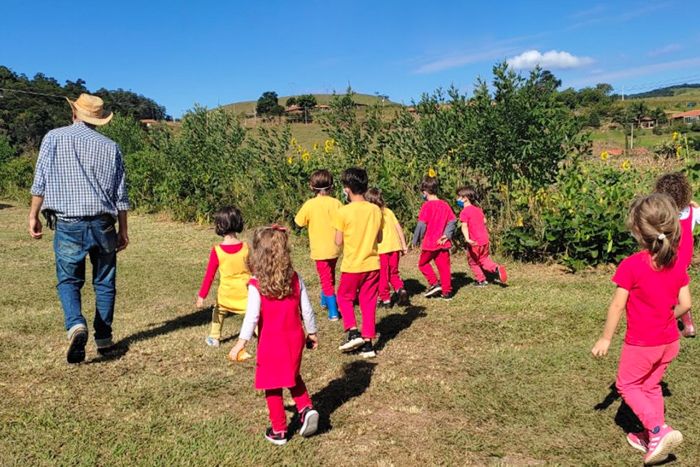 Crianças no campo